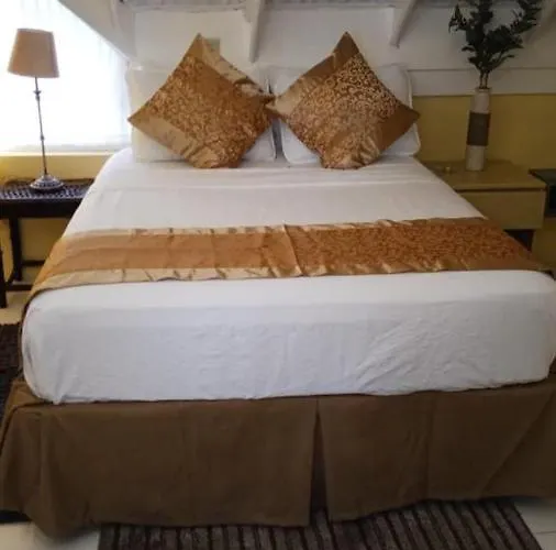 Apartamento Poolside Mystic Apt 9a