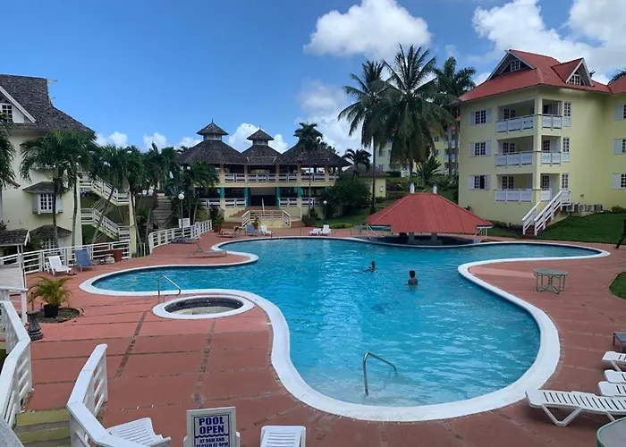 Apartamento Poolside Mystic Apt 9a Ocho Ríos